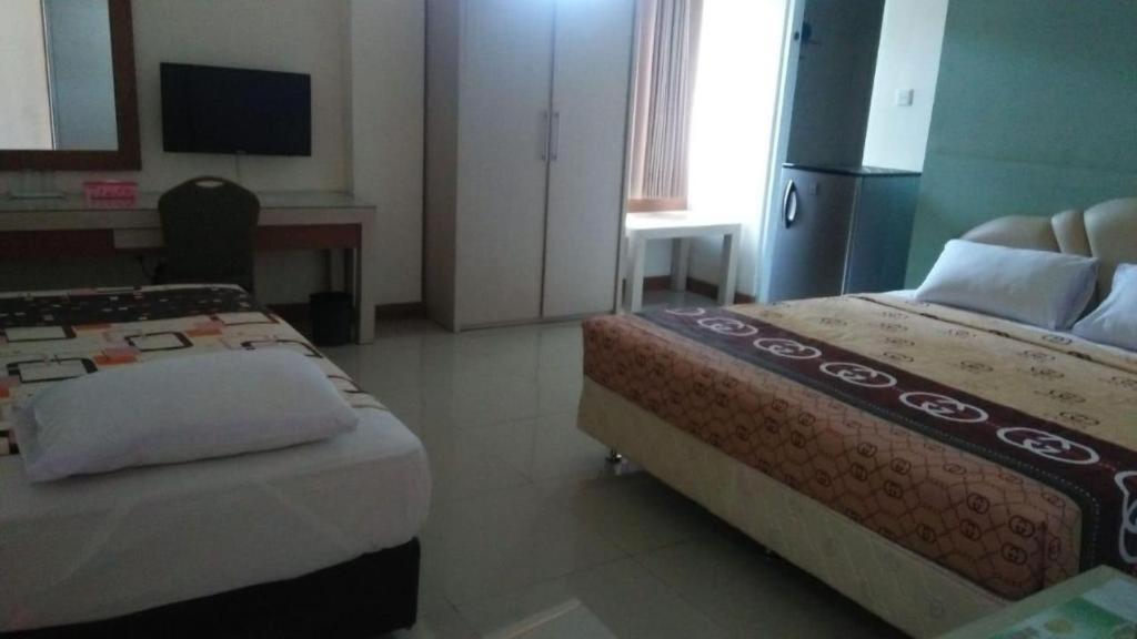 Hotel Sulawesi Gorontalo Сурабая Екстериор снимка