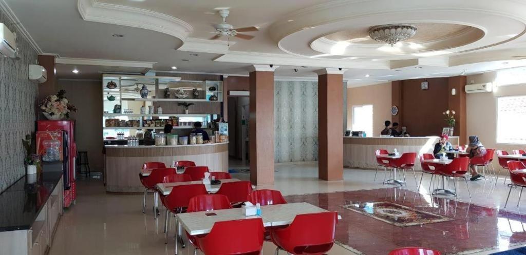 Hotel Sulawesi Gorontalo Сурабая Екстериор снимка
